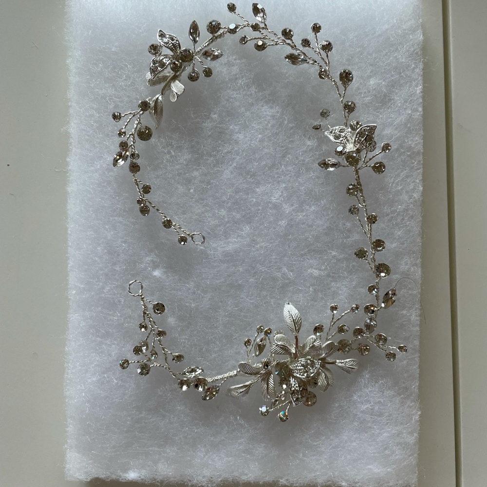 Bridal Hair Vine